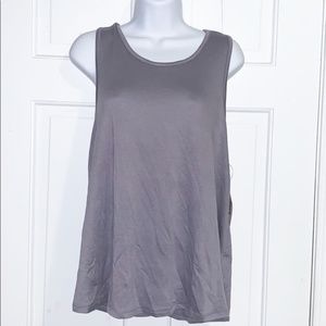 Tresics Twist Back Tank Top work out top